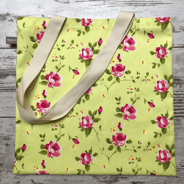 Grandes fleurs - fond blanc/vert