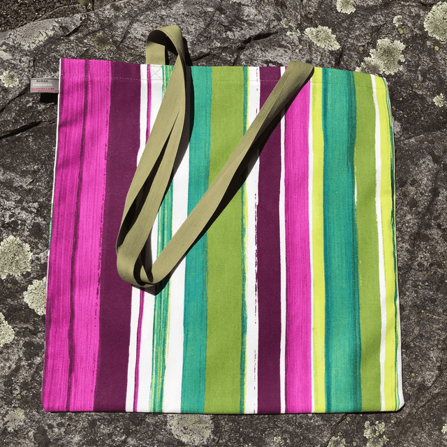 Totebag. Vert à Bordeaux