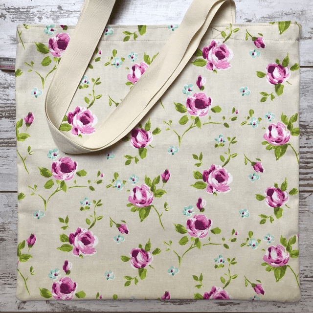 Grandes fleurs - fond écru